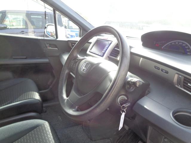 フリードスパイク G ジャストセレクション HDDナビ CD DVD MSV 地デジTV バックカメラ ビルトインETC HIDオートヘッドライト 社外14インチアルミ オートエアコン 両側スライドドア キーレスキー ドアバイザー 雹害(14枚目)