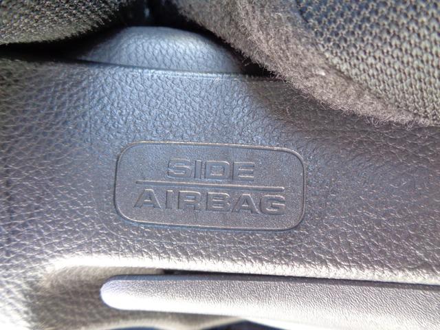 フィット ｅ：ＨＥＶベーシック　ホンダセンシング　メモリーナビ　ＣＤ　ＳＤ　ブルートゥース　バックカメラ　ビルトインＥＴＣ　ＬＥＤオートヘッドライト　パーキングサポート　前後クリアランスソナー　クルーズコントロール　オートエアコン（16枚目）