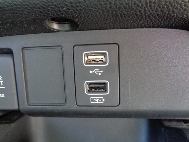 フィット ｅ：ＨＥＶベーシック　ホンダセンシング　メモリーナビ　ＣＤ　ＳＤ　ブルートゥース　バックカメラ　ビルトインＥＴＣ　ＬＥＤオートヘッドライト　パーキングサポート　前後クリアランスソナー　クルーズコントロール　オートエアコン（22枚目）