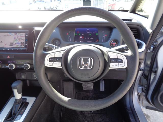 フィット ｅ：ＨＥＶベーシック　ホンダセンシング　メモリーナビ　ＣＤ　ＳＤ　ブルートゥース　バックカメラ　ビルトインＥＴＣ　ＬＥＤオートヘッドライト　パーキングサポート　前後クリアランスソナー　クルーズコントロール　オートエアコン（24枚目）