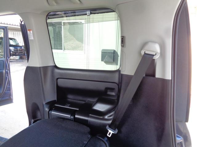 ノア Ｓｉ　メモリーナビ　ＣＤ　ＤＶＤ　ＳＤ　フルセグＴＶ　ブルートゥース　バックカメラ　ビルトインＥＴＣ　フリップダウンモニター　ＬＥＤオートヘッドライト　フォグライト　両側パワースライド　純正１６インチアルミ（45枚目）