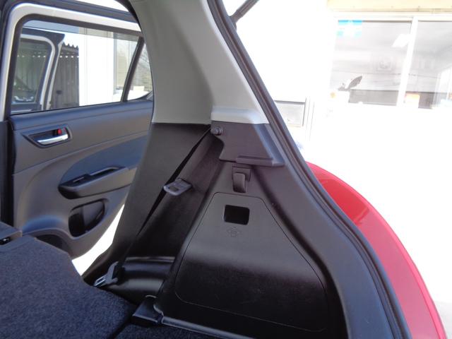 スイフト ＸＧ　５速マニュアル車　柿本改マフラー　社外１６インチアルミ　ＣＤデッキ　ビルトインＥＴＣ　プライバシーガラス　ドアバイザー　プッシュスタート　スマートキー　イモビ／セキュリティ　電格ミラー　オートエアコン（37枚目）