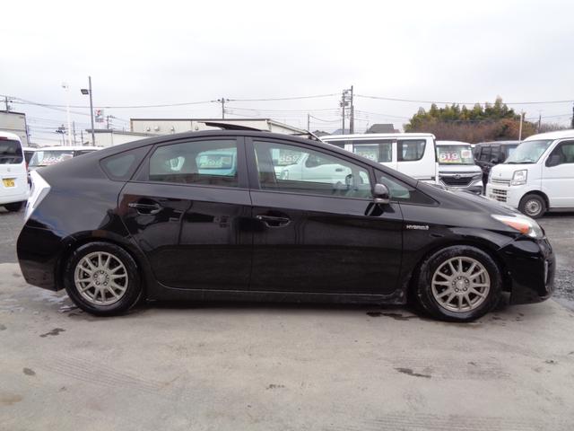 プリウス Ｓ　ソーラーベンチレーションサンルーフ　後期フロントバンパー　ＵＳヘッドライト　ＨＩＤライト　フォグライト　ＴＩ２０００車高調　社外１５インチアルミ　社外シフトスイッチ　ＨＤＤナビ　ＣＤ　ＤＶＤ　フルセグ（8枚目）