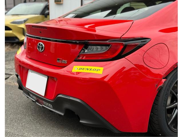 ＧＲ８６ ＲＣ　カップカー　２オーナー　エクセディクラッチ　フルバケ　前後レース用キャリパー　機械式デフ　ＨＰＩミッションクーラー　ＳＯＬＯ２ＤＬタイムレコーダー　ホイールタイヤ１セット付　６点ハーネスベルト（4枚目）