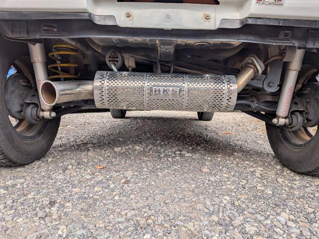 ハスラー Ｘターボ　ＨＫＳマフラー　ｍｏｍｏハンドル　社外メモリーナビ　ＴＶ　ＥＴＣ　スマートキー　ブレーキサポート　シートヒーター　　社外サス　社外ショック　アルミホイール　リアバンパー加工　ナンバー移設　タワーバー（7枚目）