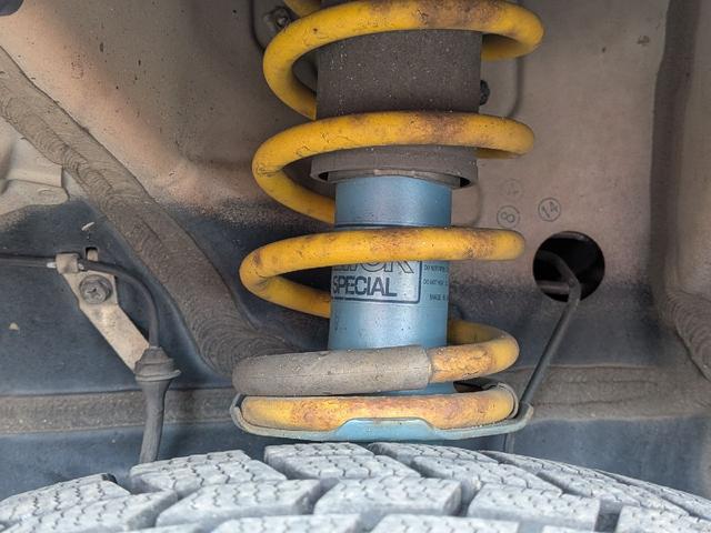 ハスラー Ｘターボ　ＨＫＳマフラー　ｍｏｍｏハンドル　社外メモリーナビ　ＴＶ　ＥＴＣ　スマートキー　ブレーキサポート　シートヒーター　　社外サス　社外ショック　アルミホイール　リアバンパー加工　ナンバー移設　タワーバー（56枚目）