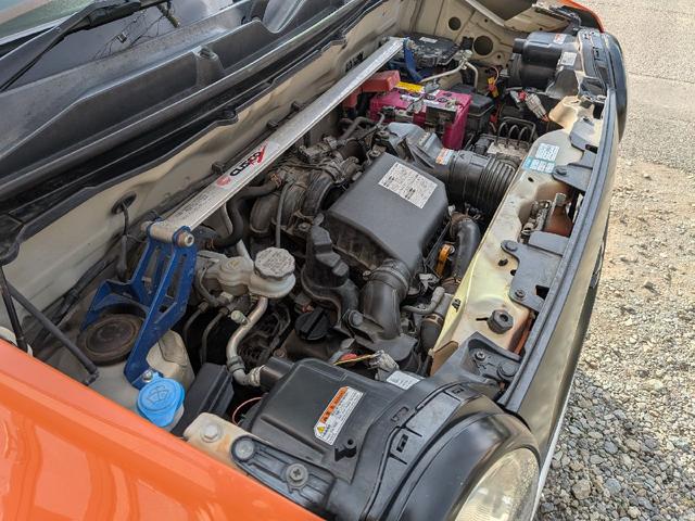 ハスラー Ｘターボ　ＨＫＳマフラー　ｍｏｍｏハンドル　社外メモリーナビ　ＴＶ　ＥＴＣ　スマートキー　ブレーキサポート　シートヒーター　　社外サス　社外ショック　アルミホイール　リアバンパー加工　ナンバー移設　タワーバー（72枚目）