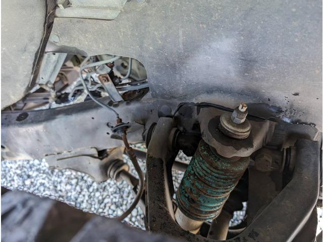 ダットサンピックアップ ダブルキャブ　ＡＤ　走行距離２５２２８９ｋｍ　ナビ　ワンセグ　５ＭＴ（29枚目）