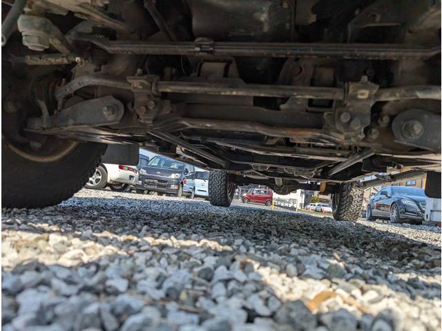 ダットサンピックアップ ダブルキャブ　ＡＤ　走行距離２５２２８９ｋｍ　ナビ　ワンセグ　５ＭＴ（31枚目）