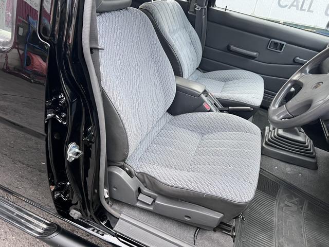ダットサンピックアップ ダブルキャブ　ＡＤ　走行距離１７０５８ｋｍ　元消防車　ワイルドアダックス仕様　純正ＯＰロールバー　純正エアコン移植　新品ヒッチメンバー新品タイヤ　　新品ＢＴオーディオ　ＮＯＸ適合（8枚目）