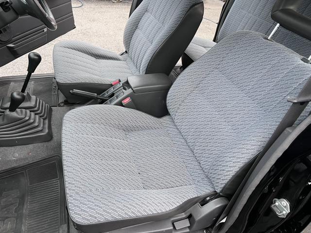 ダットサンピックアップ ダブルキャブ　ＡＤ　走行距離１７０５８ｋｍ　元消防車　ワイルドアダックス仕様　純正ＯＰロールバー　純正エアコン移植　新品ヒッチメンバー新品タイヤ　　新品ＢＴオーディオ　ＮＯＸ適合（12枚目）
