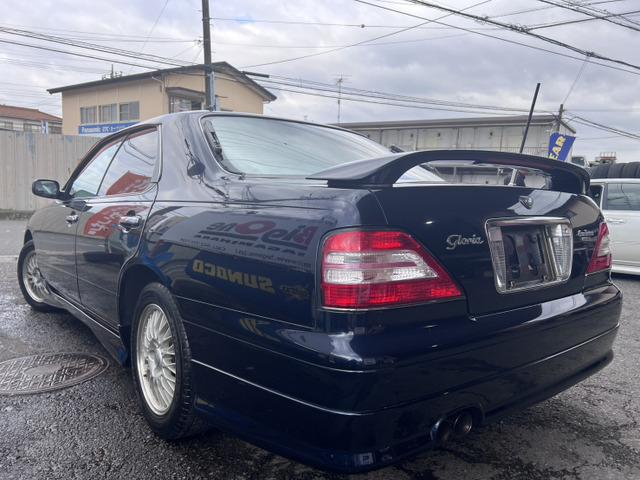 グロリア グランツーリスモアルティマ　ＮＩＳＭＯ２８０ｋｍスケールメーター交換　メータ交換記録簿有　ＩＭＰＵＬマフラー　純正エアロ（4枚目）