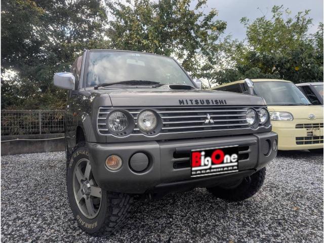 パジェロミニ リンクスＶ　４ＷＤ　走行距離８５７８３ｋｍ　リフトアップ　ナビ　ＤＴＶ　キーレス（3枚目）