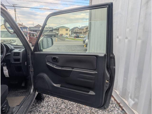 パジェロミニ リンクスＶ　４ＷＤ　走行距離８５７８３ｋｍ　リフトアップ　ナビ　ＤＴＶ　キーレス（12枚目）