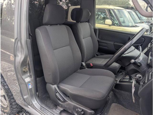 パジェロミニ リンクスＶ　４ＷＤ　走行距離８５７８３ｋｍ　リフトアップ　ナビ　ＤＴＶ　キーレス（13枚目）