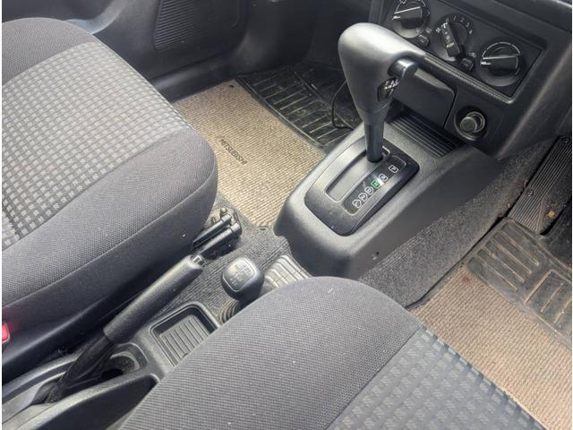 パジェロミニ リンクスＶ　４ＷＤ　走行距離８５７８３ｋｍ　リフトアップ　ナビ　ＤＴＶ　キーレス（17枚目）