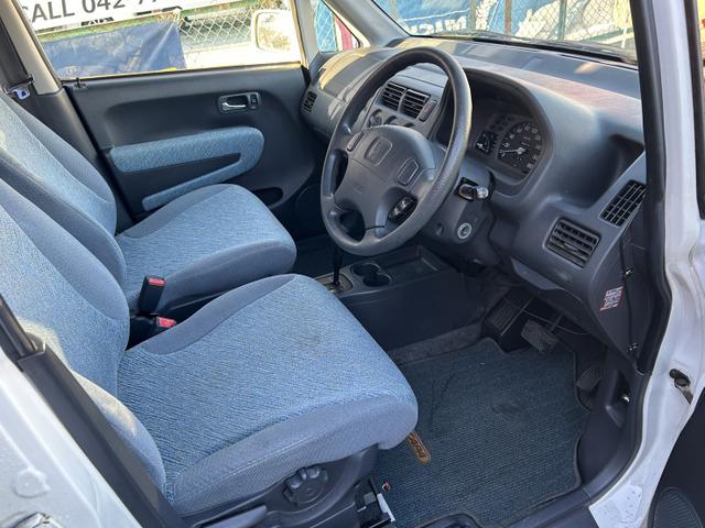 キャパ Ｃホワイトパッケージ　走行距離５４１４２ｋｍ　エアロ　ＥＴＣ　社外オーディオ（6枚目）