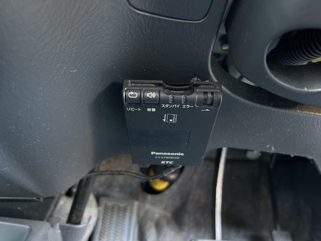 キャパ Ｃホワイトパッケージ　走行距離５４１４２ｋｍ　エアロ　ＥＴＣ　社外オーディオ（7枚目）