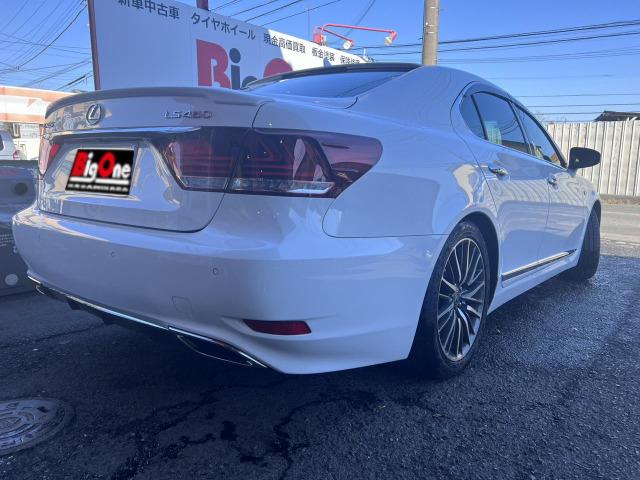 ＬＳ ＬＳ４６０　Ｆスポーツ　走行距離８００５４ｋｍ　サンルーフ　黒革シート　ＤＴＶ　キーフリー　ＥＴＣ（3枚目）