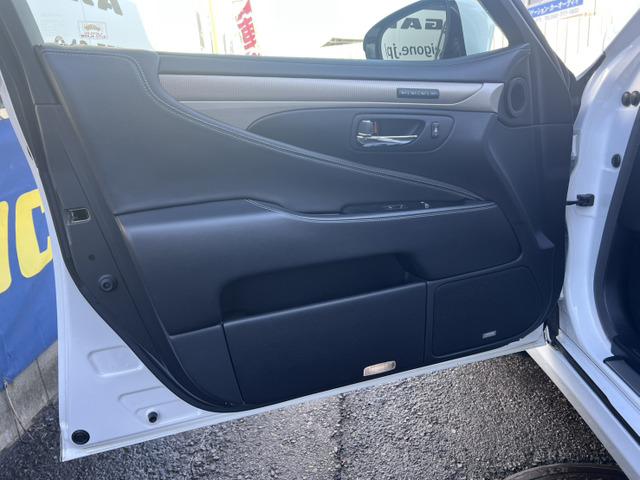ＬＳ ＬＳ４６０　Ｆスポーツ　走行距離８００５４ｋｍ　サンルーフ　黒革シート　ＤＴＶ　キーフリー　ＥＴＣ（14枚目）