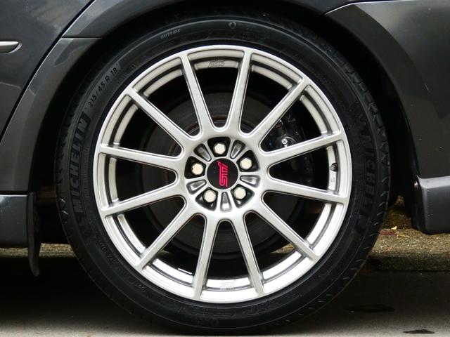 レガシィＢ４ ｔｕｎｅｄ　ｂｙ　ＳＴＩ　６速ＭＴ　ＳＴＩリップ　柿本マフラー　ＨＫＳキャタライザー　リヤスポ　タイベル交換歴あり　ＳＴＩタワーバー　別物レガシィ　マッキントッシュ　ＳＩ－ＤＲＩＶＥ　純正ＨＤＤナビ　ＥＴＣ　レガシィ専門店（17枚目）
