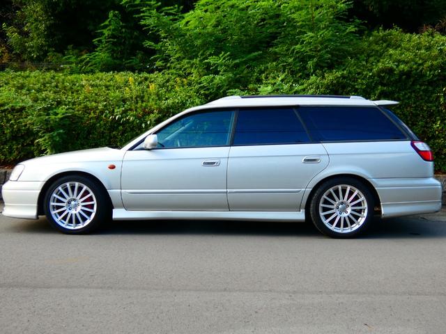 レガシィツーリングワゴン ＴＳタイプＲ　リミテッド　５速ＭＴ　タナベ車高調　社外マフラー　タワーバー　タイベル交換歴　フルエアロ　ハーフレザーシート　社外ナビ　ワンセグＴＶ　ＥＴＣ　ルーフレール　フォグランプ　レガシィ専門店　自社買取車両！（15枚目）