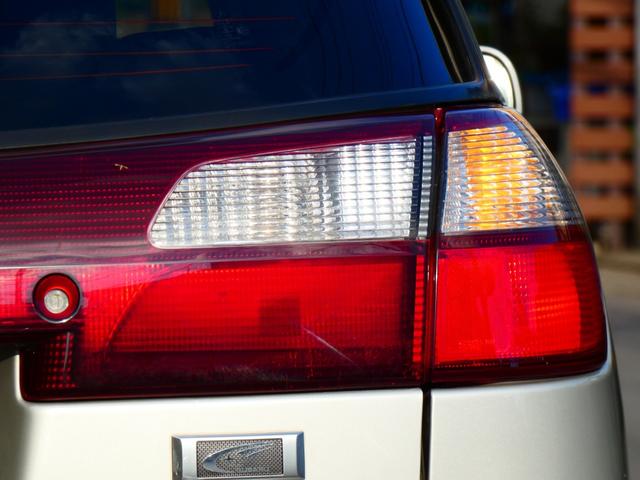 レガシィツーリングワゴン ＴＳタイプＲ　リミテッド　５速ＭＴ　タナベ車高調　社外マフラー　タワーバー　タイベル交換歴　フルエアロ　ハーフレザーシート　社外ナビ　ワンセグＴＶ　ＥＴＣ　ルーフレール　フォグランプ　レガシィ専門店　自社買取車両！（44枚目）