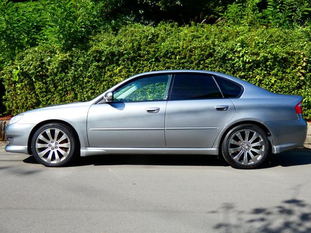 レガシィB4 2.0GTスペックB 6速MT 後期 タイベル交換歴あり 280馬力 SI-DRIVE 純正ナビ バックカメラ水平対向EG EJ20 内外装仕上げ済 機関系OK ノーマルベース カスタム対応 レガシィ・インプ専門店(15枚目)