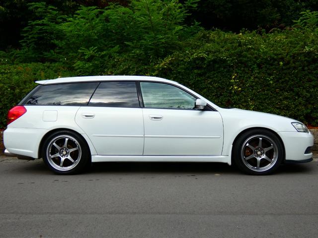 レガシィツーリングワゴン 3.0RスペックB 6速MT BLITZ車高調 STIリップ STIゲノムマフラー 中間ストレート タワーバー 5ZIGEN18インチAW 希少 珍車 水平対向6気筒EG 250馬力 半端ない 安心タイミングチェーン!(14枚目)