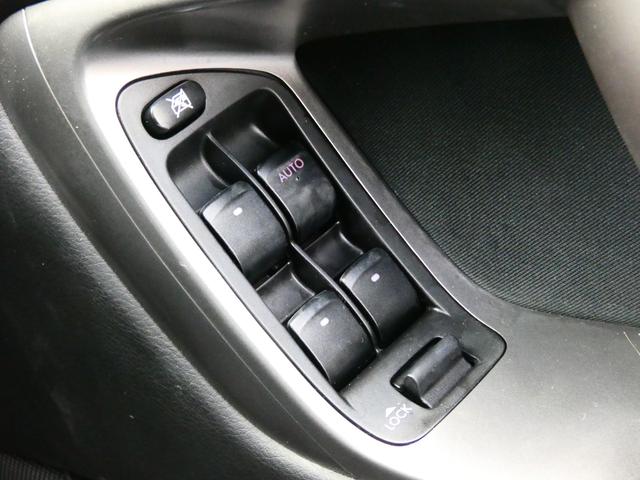 レガシィツーリングワゴン 3.0RスペックB 6速MT BLITZ車高調 STIリップ STIゲノムマフラー 中間ストレート タワーバー 5ZIGEN18インチAW 希少 珍車 水平対向6気筒EG 250馬力 半端ない 安心タイミングチェーン!(38枚目)