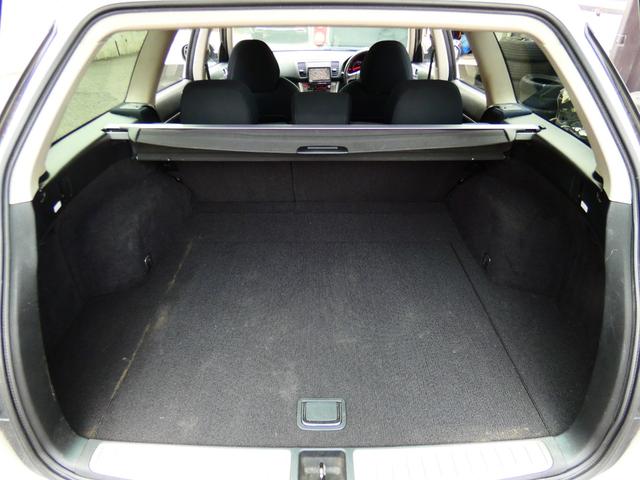 レガシィツーリングワゴン 3.0RスペックB 6速MT BLITZ車高調 STIリップ STIゲノムマフラー 中間ストレート タワーバー 5ZIGEN18インチAW 希少 珍車 水平対向6気筒EG 250馬力 半端ない 安心タイミングチェーン!(62枚目)