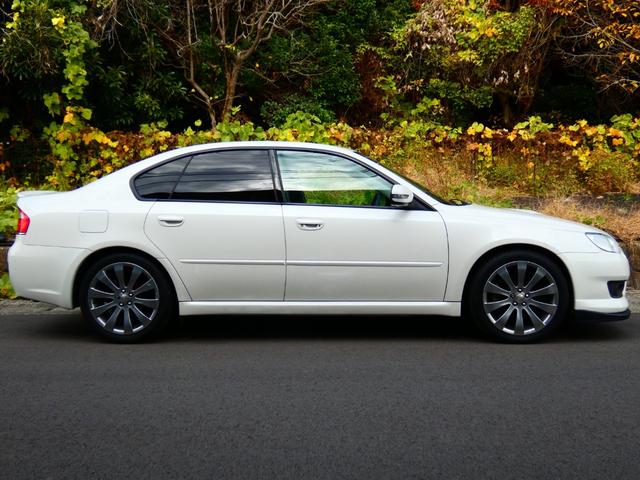 レガシィＢ４ ２．０ＧＴスペックＢ　６速ＭＴ　後期　アプライド最終Ｆ型　フロントリップ　リヤスポ　ＳＴＩタワーバー　水平対向エンジン　２８０馬力　プッシュスタート　社外ナビ　フルセグＴＶ　ＳＩ－ＤＲＩＶＥ　ドラレコ　ＥＴＣ　希少（14枚目）