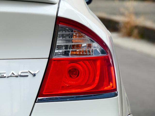 レガシィＢ４ ２．０ＧＴスペックＢ　６速ＭＴ　後期　アプライド最終Ｆ型　フロントリップ　リヤスポ　ＳＴＩタワーバー　水平対向エンジン　２８０馬力　プッシュスタート　社外ナビ　フルセグＴＶ　ＳＩ－ＤＲＩＶＥ　ドラレコ　ＥＴＣ　希少（49枚目）