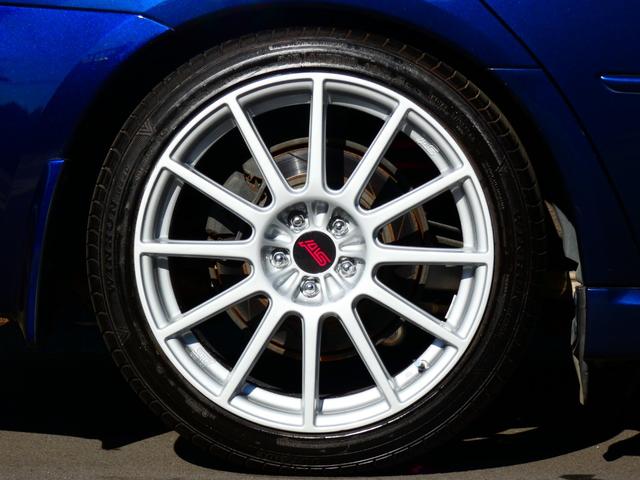 レガシィＢ４ ３．０ＲスペックＢ　６速ＭＴ　前期　ＳＴＩリップ　ＣＵＳＣＯ車高調　社外マフラー　ＳＴＩ１８インチＡＷ　強化アーム　社外グリル　希少　珍車　水平対向６気筒ＥＧ　２５０馬力　内外装仕上げ済　機関系ＯＫ　レガシィ専門店（19枚目）