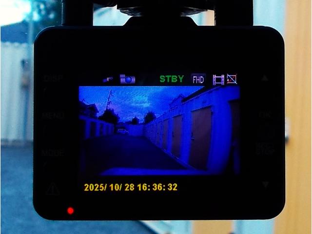 ミラココア ココアプラスＸ　後期型　禁煙車　フルセグナビ　バックカメラ　ＥＴＣ　前後カメラドラレコ　ＬＥＤヘッドライト＆イルミランプ　ＡＢＳ　スマートキー　ドアバイザー　ルーフレール　エコアイドル　電動格納ドアミラー（15枚目）