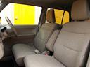 助手席も使用感はほとんど無く、へたりも無くきれいで清潔です!!
