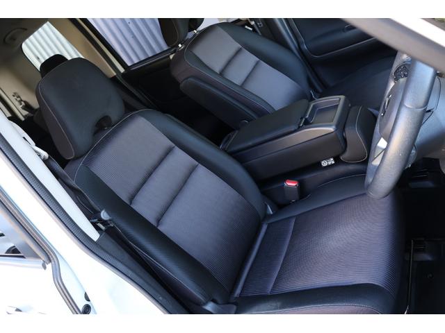 セレナ ハイウェイスターG 9インチ純正ナビ 全方位カメラ デジタルインナーミラー 11インチフリップダウン ETC ドラレコ 衝突軽減ブレーキ Pアシスト クリアランスソナー LEDライト 両側パワースライド プロパイロット(15枚目)