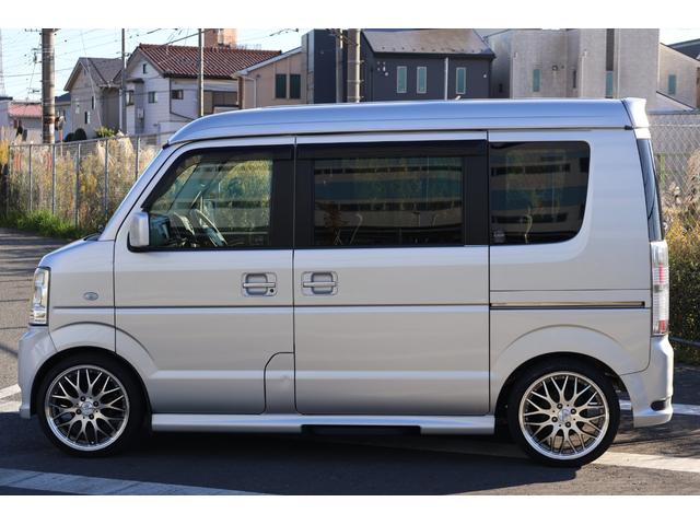 エブリイワゴン PZターボスペシャル ローダウン 16インチアルミ carrozzeriaナビ フルセグ ETC Bluetooth バックカメラ 両側パワースライドドア オートステップ ディスチャージヘッドランプ装着車 キーレス(5枚目)