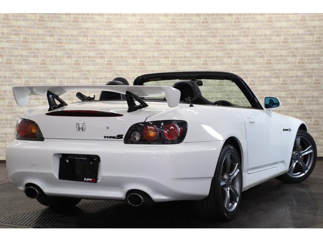 Ｓ２０００ タイプＳ　ノーマルコンディション　純正オプション赤革シート＆赤内装　タイプＳ専用カラー純正１７インチ　エアロ　ＶＳＡ　社外メモリーナビ　フルセグ　バックカメラ　ＥＴＣ２．０（7枚目）