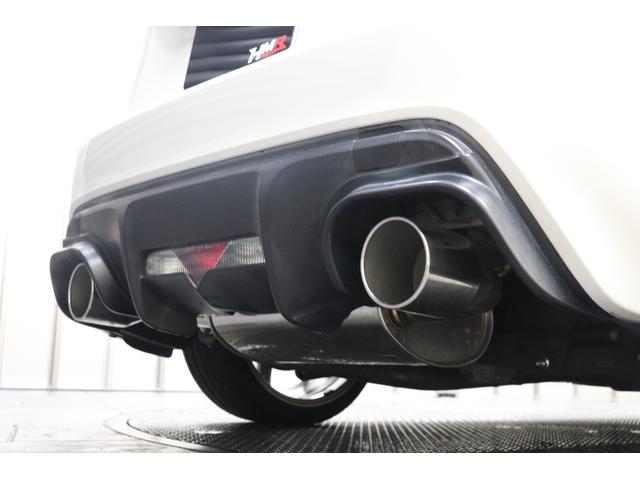 ８６ ＧＴ　６ＭＴ　フジツボマフラー　ＥＮＫＥＩ　ＰＦ０７　１８インチ　ＢＲＩＴＺ車高調　ｍｏｍｏステアリング　ＧＲｅｄｄｙシフトノブ　純正ナビ　バックカメラ　ＥＴＣ（15枚目）