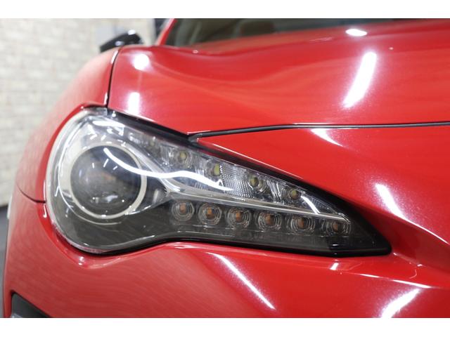 ８６ ＧＴ　６ＭＴ　ＴＲＤエアロ　カラードフィン　トランクスポイラー　モデリスタリアスパッツ　オプションｂｒｅｍｂｏ　１７インチ　ナビ　バックカメラ　ＥＴＣ（15枚目）