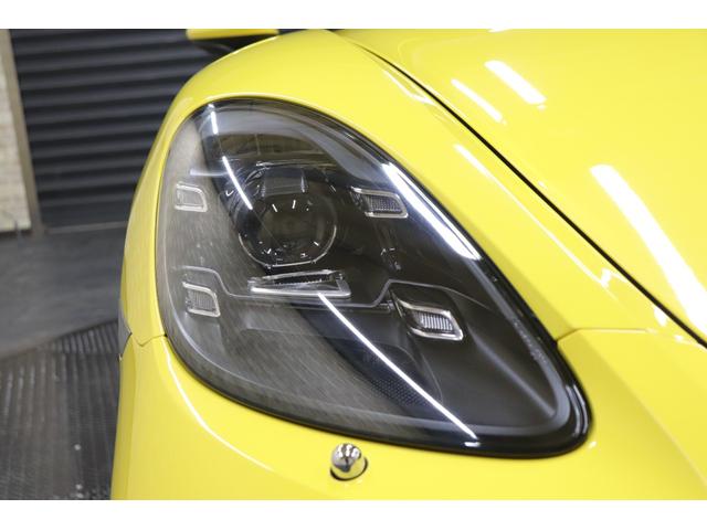 ７１８ボクスター ７１８ボクスター　７速ＰＤＫ　左ハンドル　純正オプション２０インチカレラＳハイグロスブラックアルミ　スポーツクロノＰＫＧ　ダイナミックライトシステム　スポーツエキゾースト（17枚目）