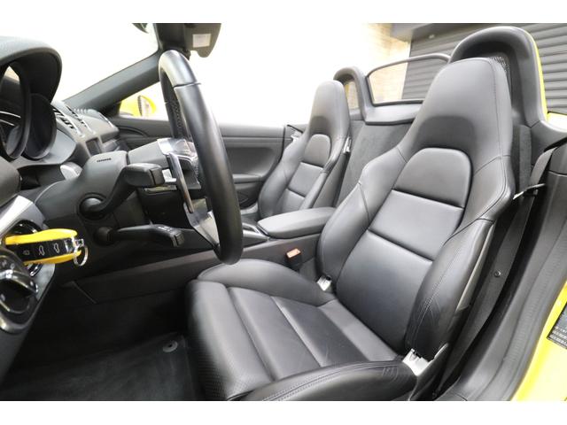 ７１８ボクスター ７１８ボクスター　７速ＰＤＫ　左ハンドル　純正オプション２０インチカレラＳハイグロスブラックアルミ　スポーツクロノＰＫＧ　ダイナミックライトシステム　スポーツエキゾースト（22枚目）