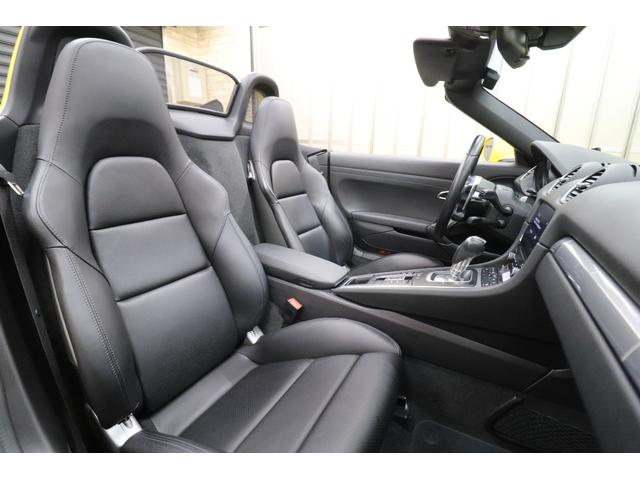 ７１８ボクスター ７１８ボクスター　７速ＰＤＫ　左ハンドル　純正オプション２０インチカレラＳハイグロスブラックアルミ　スポーツクロノＰＫＧ　ダイナミックライトシステム　スポーツエキゾースト（23枚目）