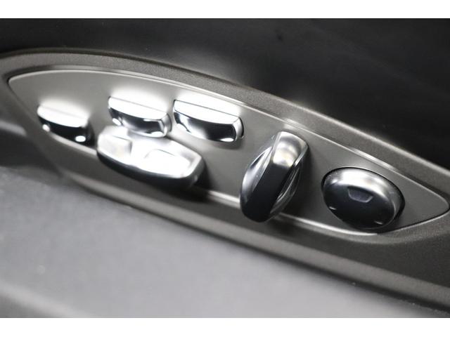 ７１８ボクスター ７１８ボクスター　７速ＰＤＫ　左ハンドル　純正オプション２０インチカレラＳハイグロスブラックアルミ　スポーツクロノＰＫＧ　ダイナミックライトシステム　スポーツエキゾースト（25枚目）
