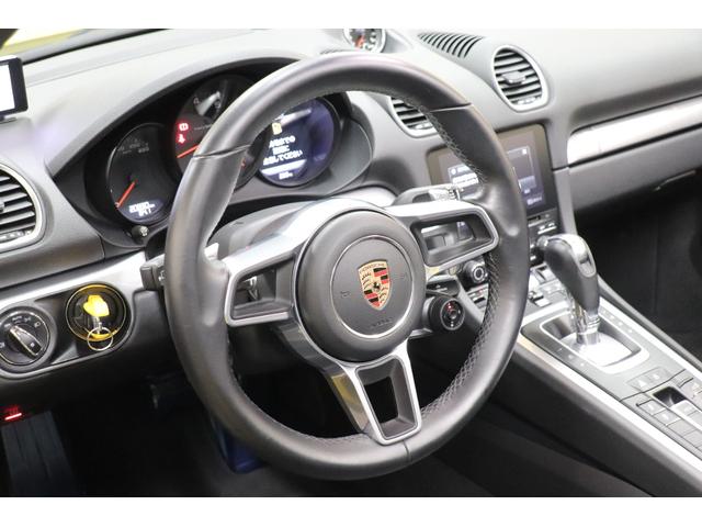 ７１８ボクスター ７１８ボクスター　７速ＰＤＫ　左ハンドル　純正オプション２０インチカレラＳハイグロスブラックアルミ　スポーツクロノＰＫＧ　ダイナミックライトシステム　スポーツエキゾースト（27枚目）