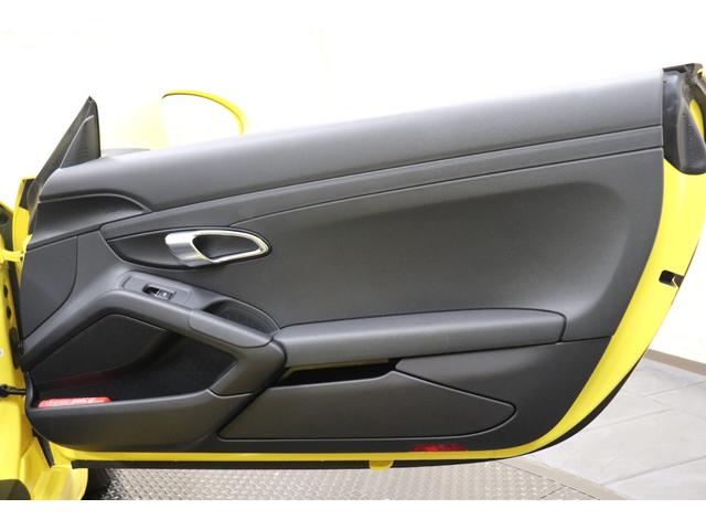 ７１８ボクスター ７１８ボクスター　７速ＰＤＫ　左ハンドル　純正オプション２０インチカレラＳハイグロスブラックアルミ　スポーツクロノＰＫＧ　ダイナミックライトシステム　スポーツエキゾースト（42枚目）