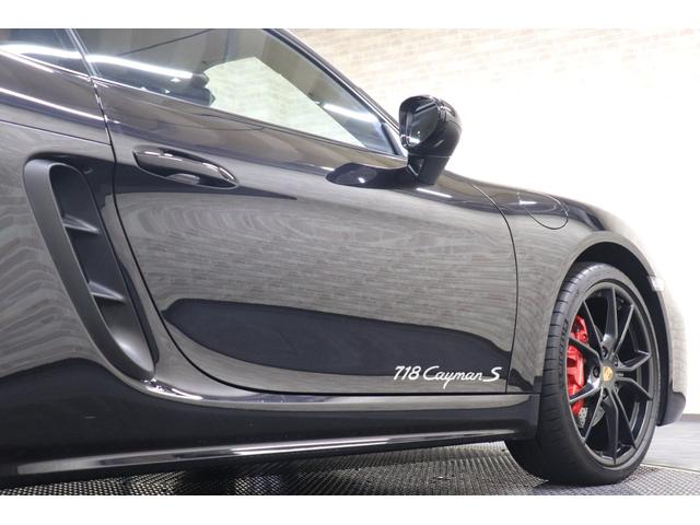 ７１８ケイマン ７１８ケイマンＳ　７速ＰＤＫ　正規ディーラー車　純正オプション２０インチカレラＳアルミ　赤／黒レザーインテリア　１４ＷＡＹスポーツレザーシート　純正ｂｒｅｍｂｏ４ＰＯＴレッドキャリパー　ＰＣＭナビ＆オーディオ　ＥＴＣ（17枚目）