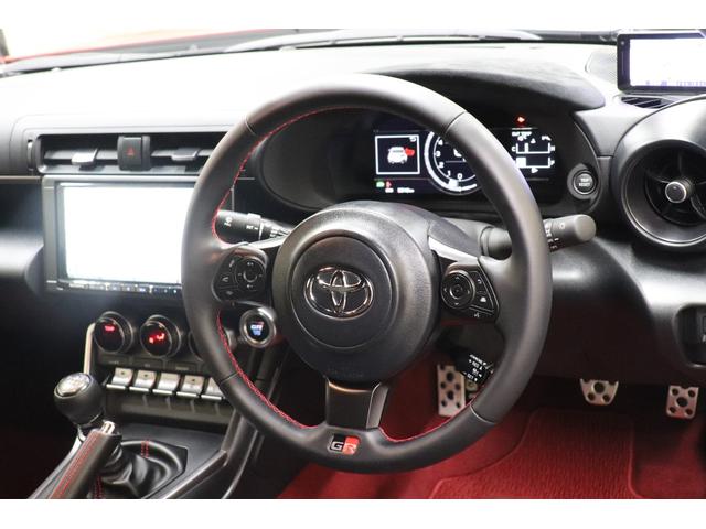 GR86 RZ 1オーナー オプションbrembo 赤黒インテリア 純正18インチアルミ カロッツェリアナビ バックカメラ 前後ドラレコ ETC(24枚目)