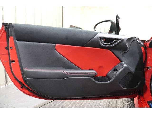GR86 RZ 1オーナー オプションbrembo 赤黒インテリア 純正18インチアルミ カロッツェリアナビ バックカメラ 前後ドラレコ ETC(36枚目)